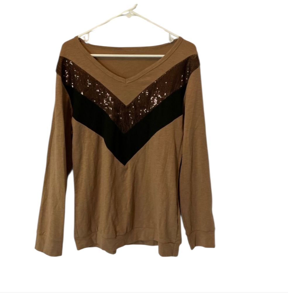 😁Source Unknown Tan & Black Long Sleeve Top With Black & Brown Embelishments L